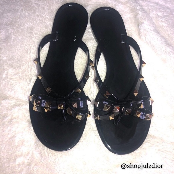 Studded Bow sandal (sizes 6-10 available) - Picture 2 of 2